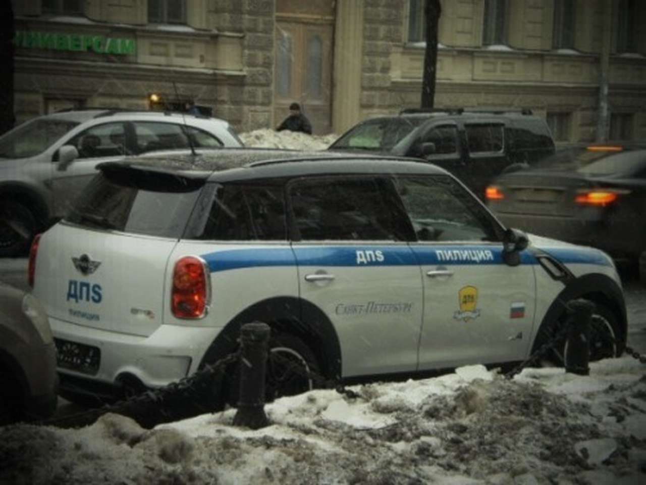 В Петербурге появилась машина «ДПS»/«Пилиции»