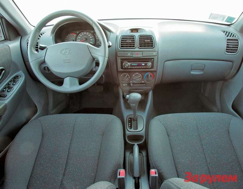 Hyundai Accent 2007 салон автомат. Hyundai Accent 2 салон. Хендай акцент салон автомат. Hyundai Accent 2000 салон.