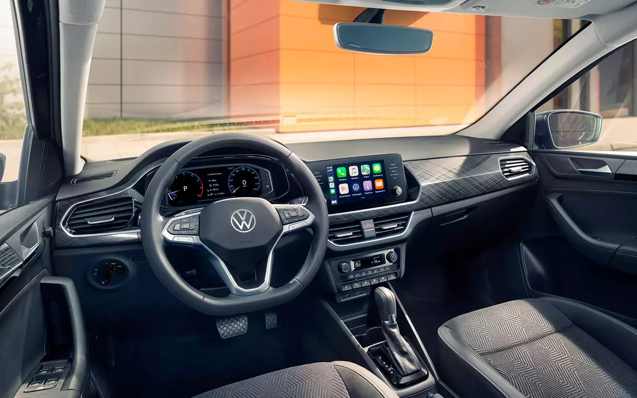 vw polo sedan интерьер