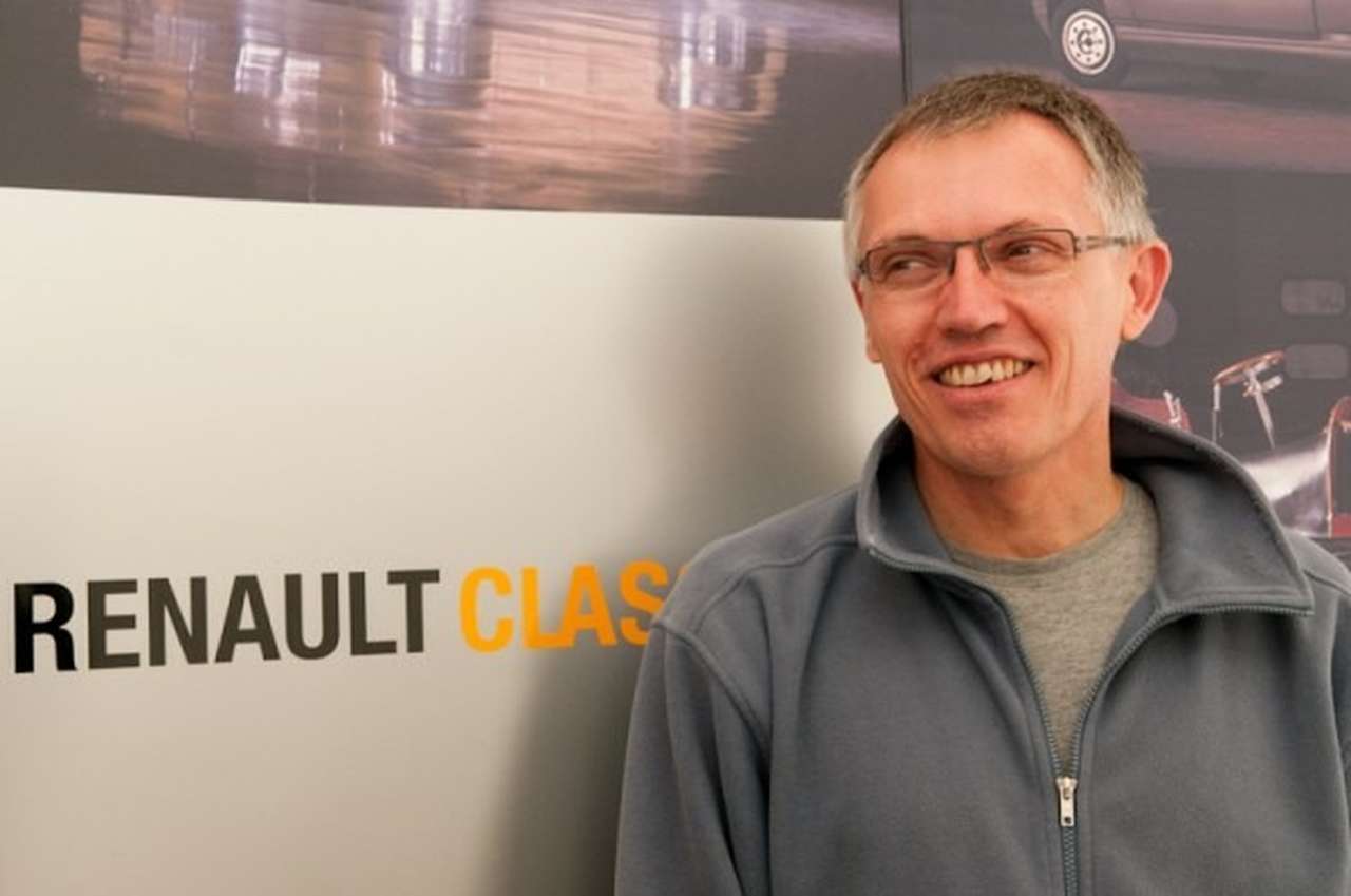Бывший топ-менеджер Renault возглавит PSA Peugeot-Citroen