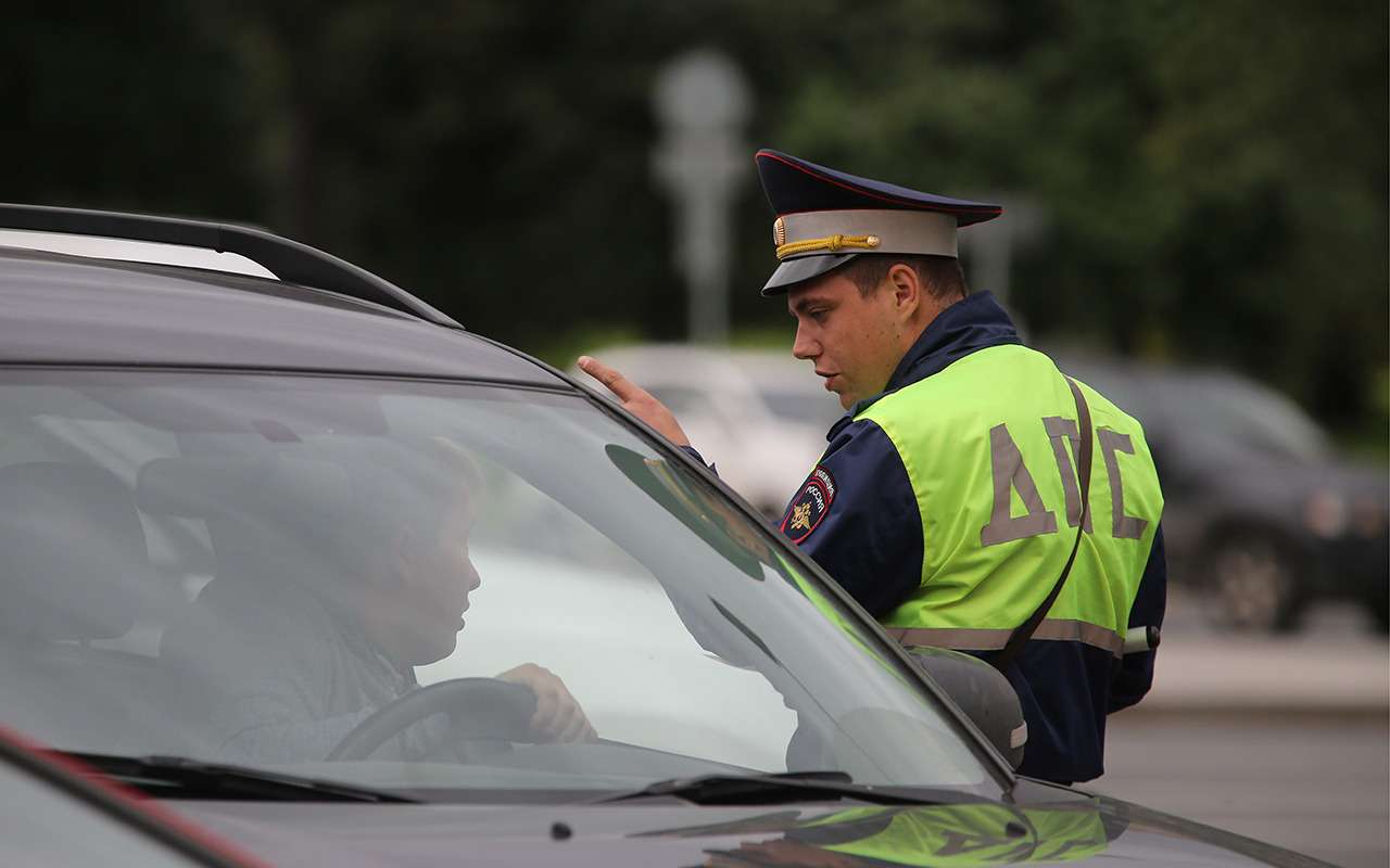 Вот что надо говорить инспекторам ГИБДД — советы экспертов