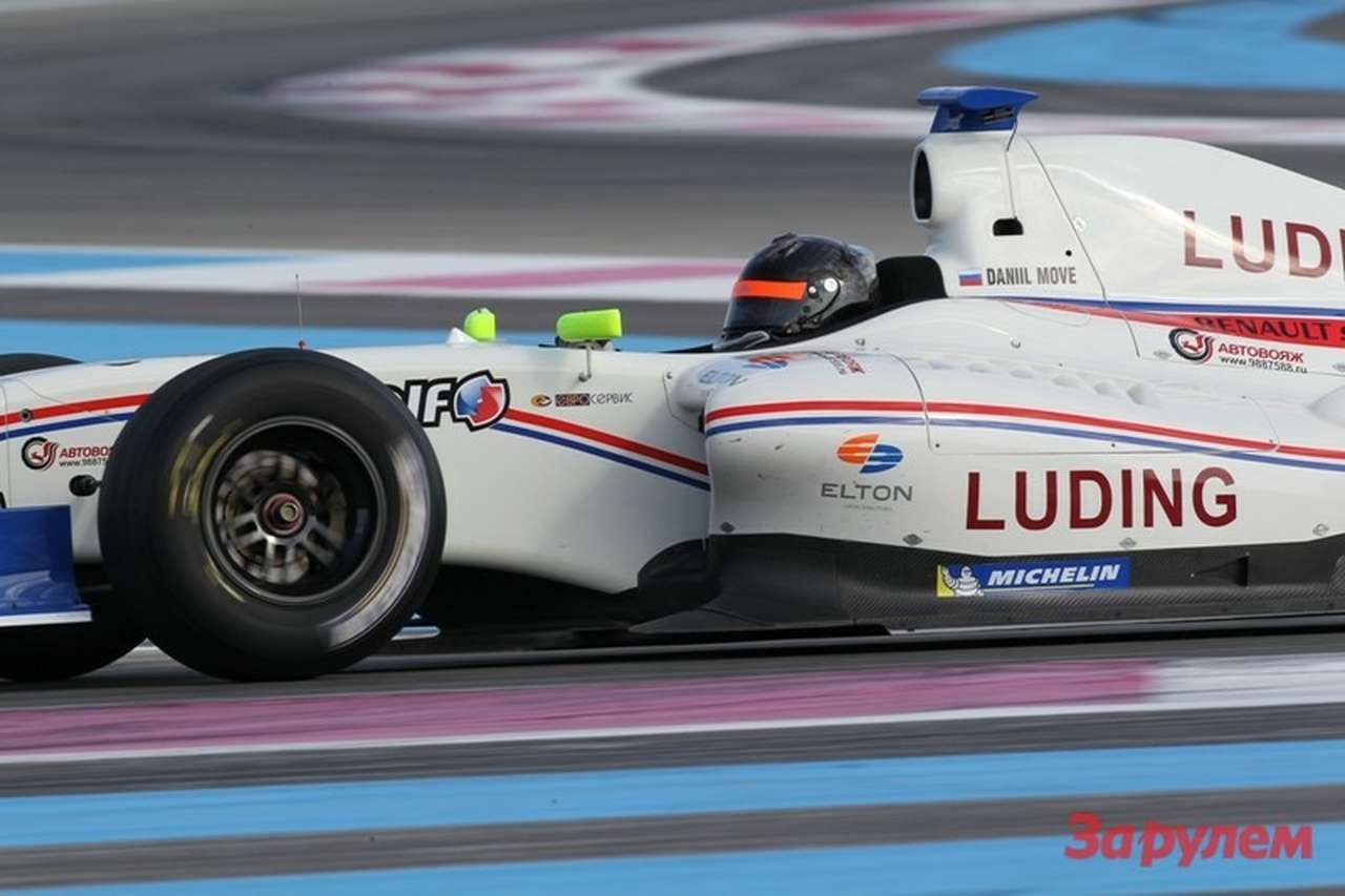 Даниил Мове продолжит участие в формульном классе World Series by Renault