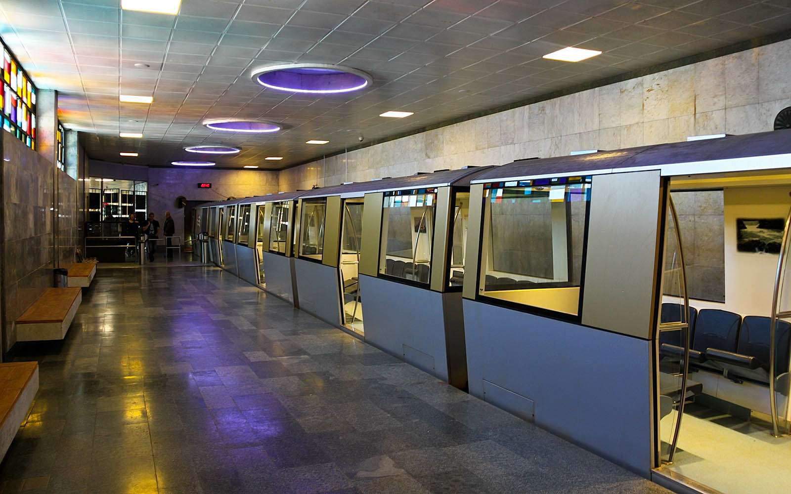 Новоафонская пещера метро