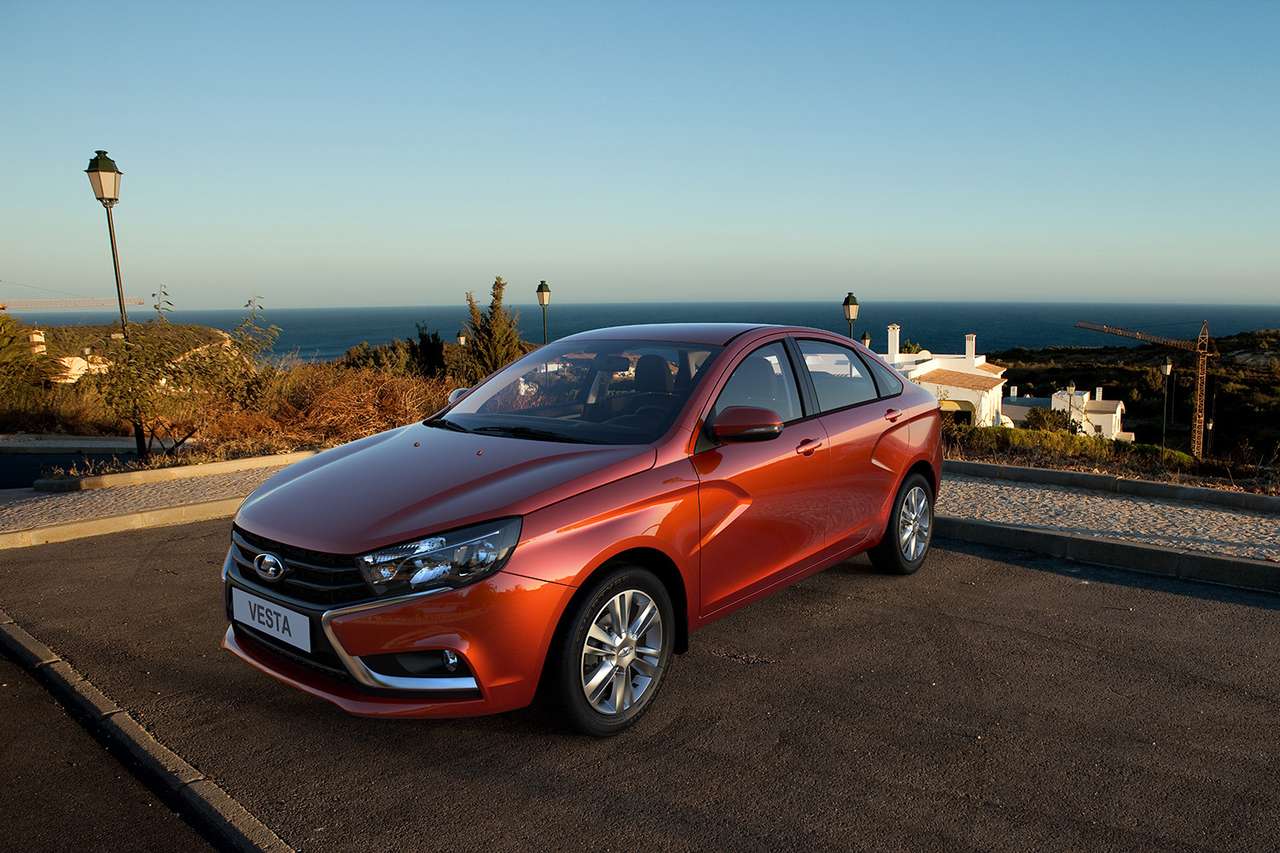 ФАС призвала АВТОВАЗ не сдерживать цены на Lada Vesta