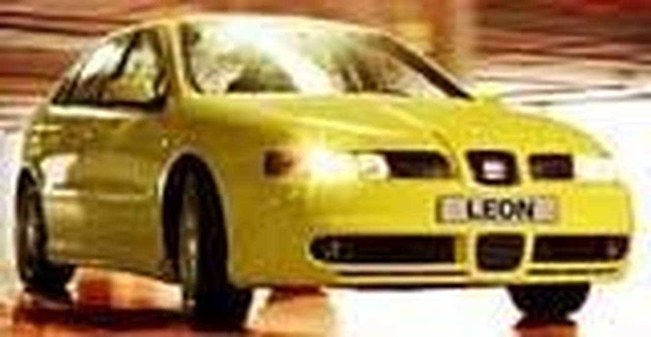 Цену на ярко-желтые SEAT Leon немного скинули