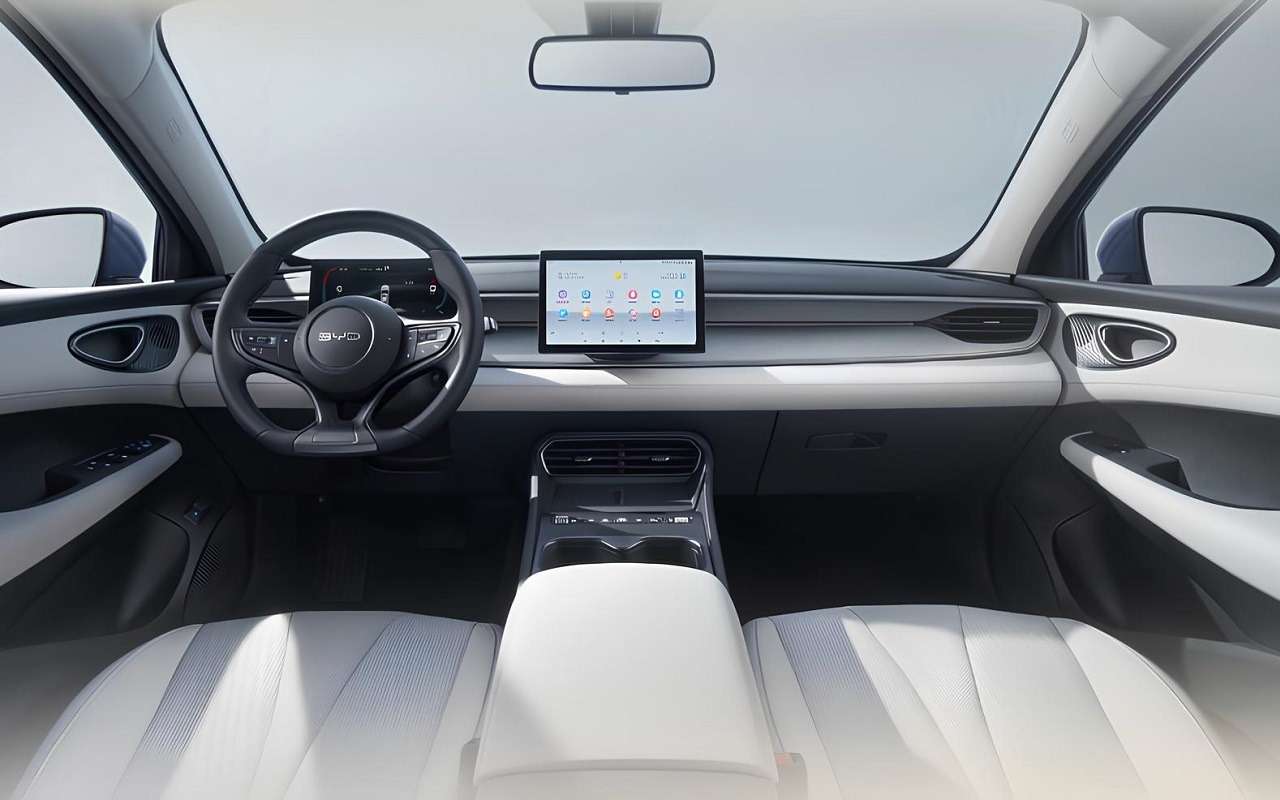 Интерьер BYD Seal 05 DM-i 2026