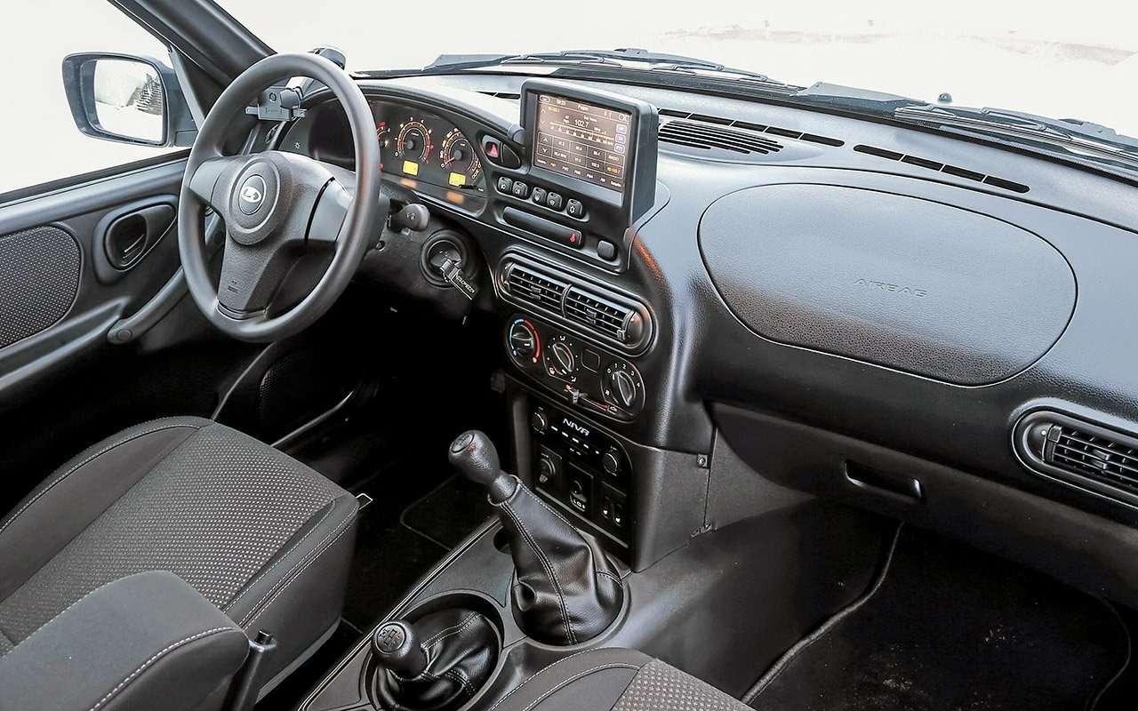 Интерьер Lada Niva Travel