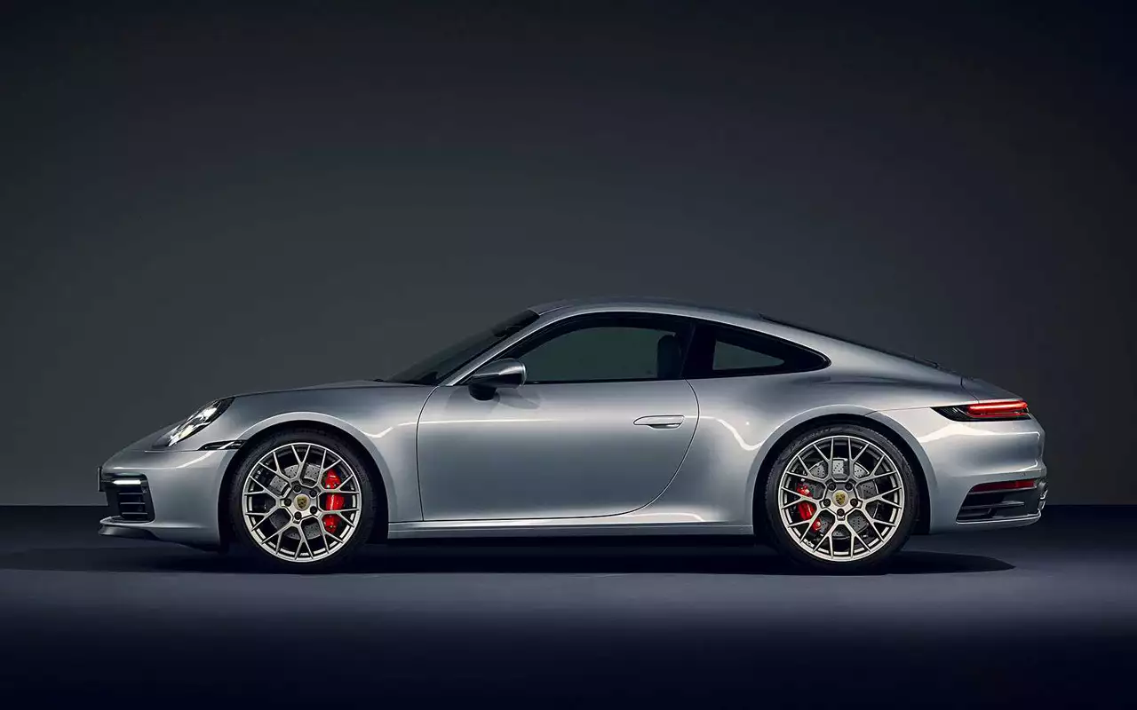 Porsche 911 sportscar