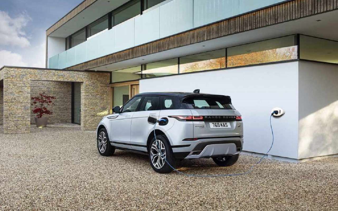 Автомобиль Land Rover Range Rover Evoque: новости, обзор, машина Ленд Ровер  Рендж Ровер Эвок — характеристики, разные поколения, комплектации Land Rover  Range Rover Evoque — сайт За рулем www.zr.ru