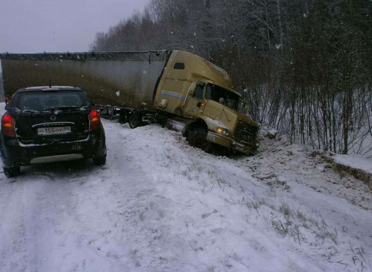 В ДТП автобуса с грузовиком в Коми погибли 6 человек