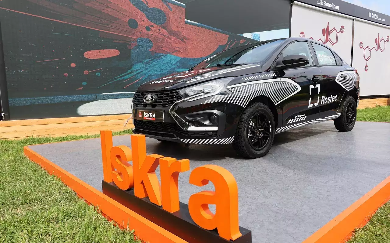 Искра с мощным мотором — вот что о ней известно!