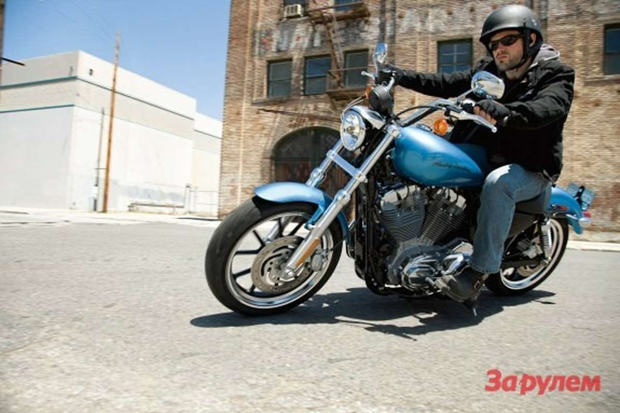 В Москве открыли новый салон Harley-Davidson