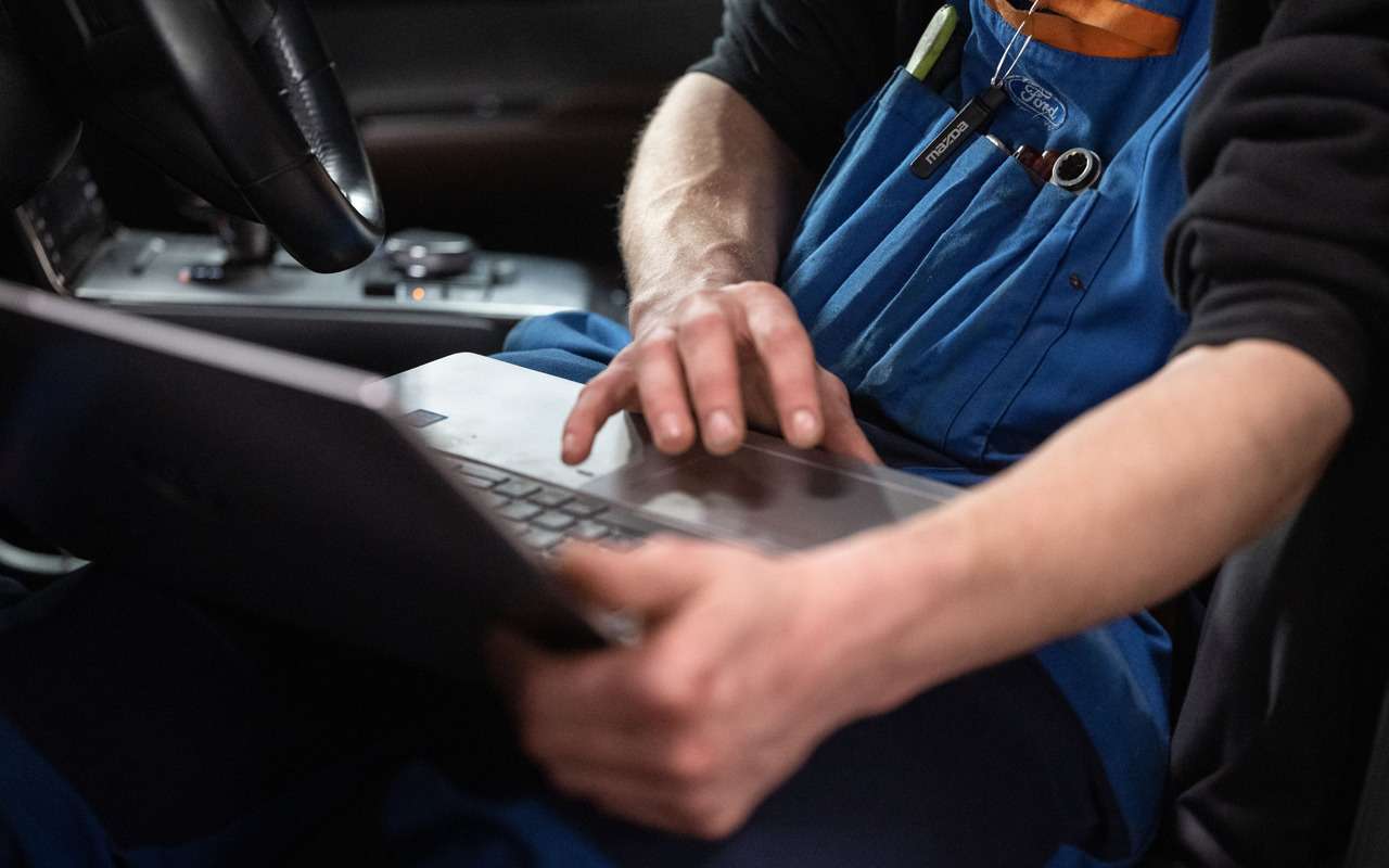 Дилеры объяснили отказ от ремонта «параллельных» машин из КНР