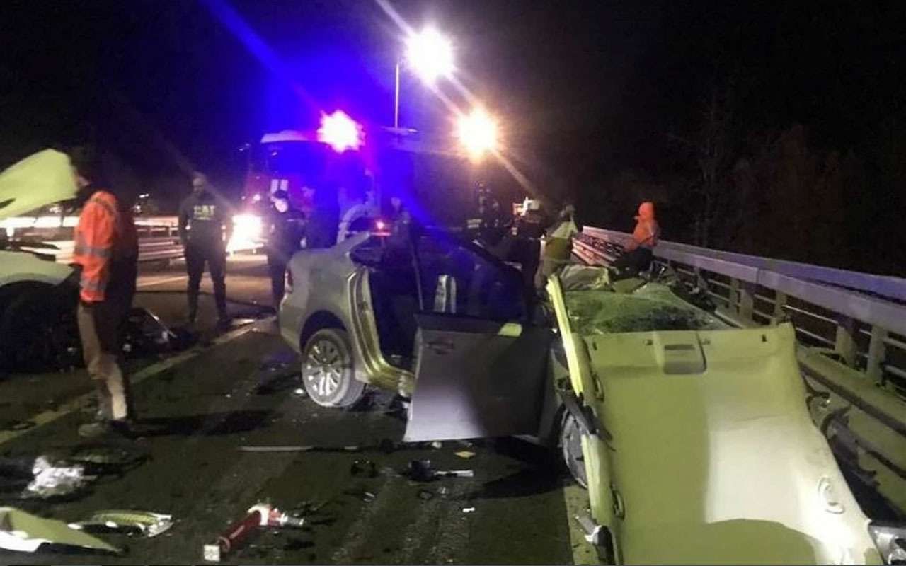 При неудачном обгоне погибли четверо