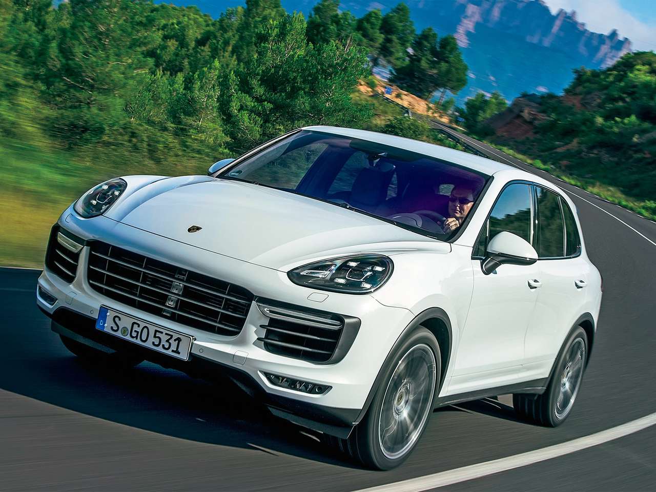 Обновленный Porsche Cayenne: турбомарш