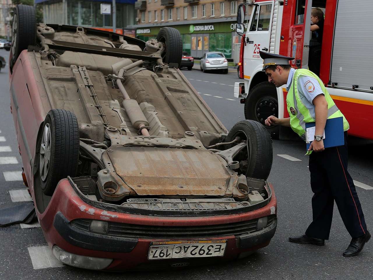Аварий на российских дорогах стало меньше, а пьяных водителей — больше