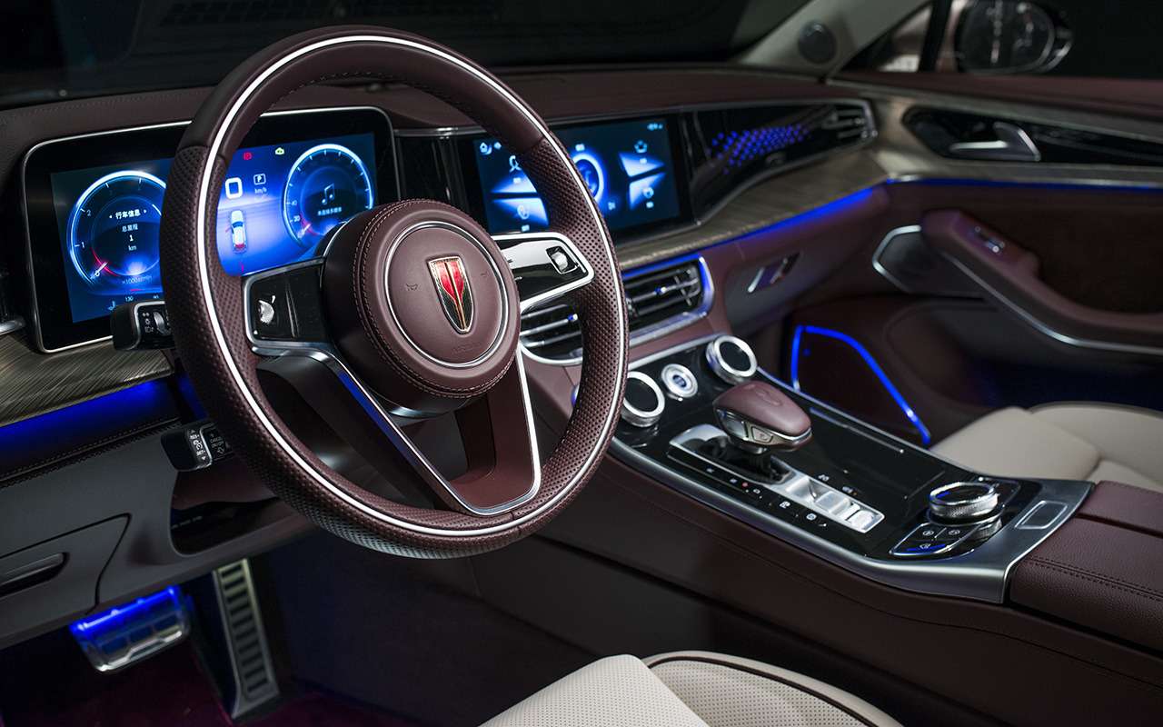 Названы рублевые цены на автомобили Hongqi