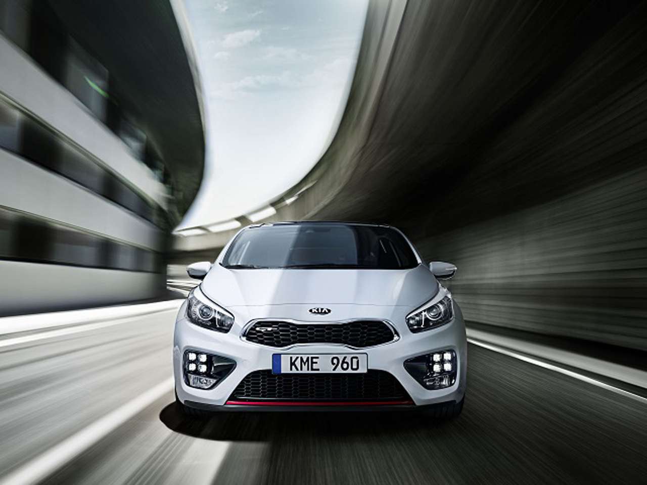 Kia объявила дату продаж и цены на заряженные cee’d GT и pro_cee'd GT