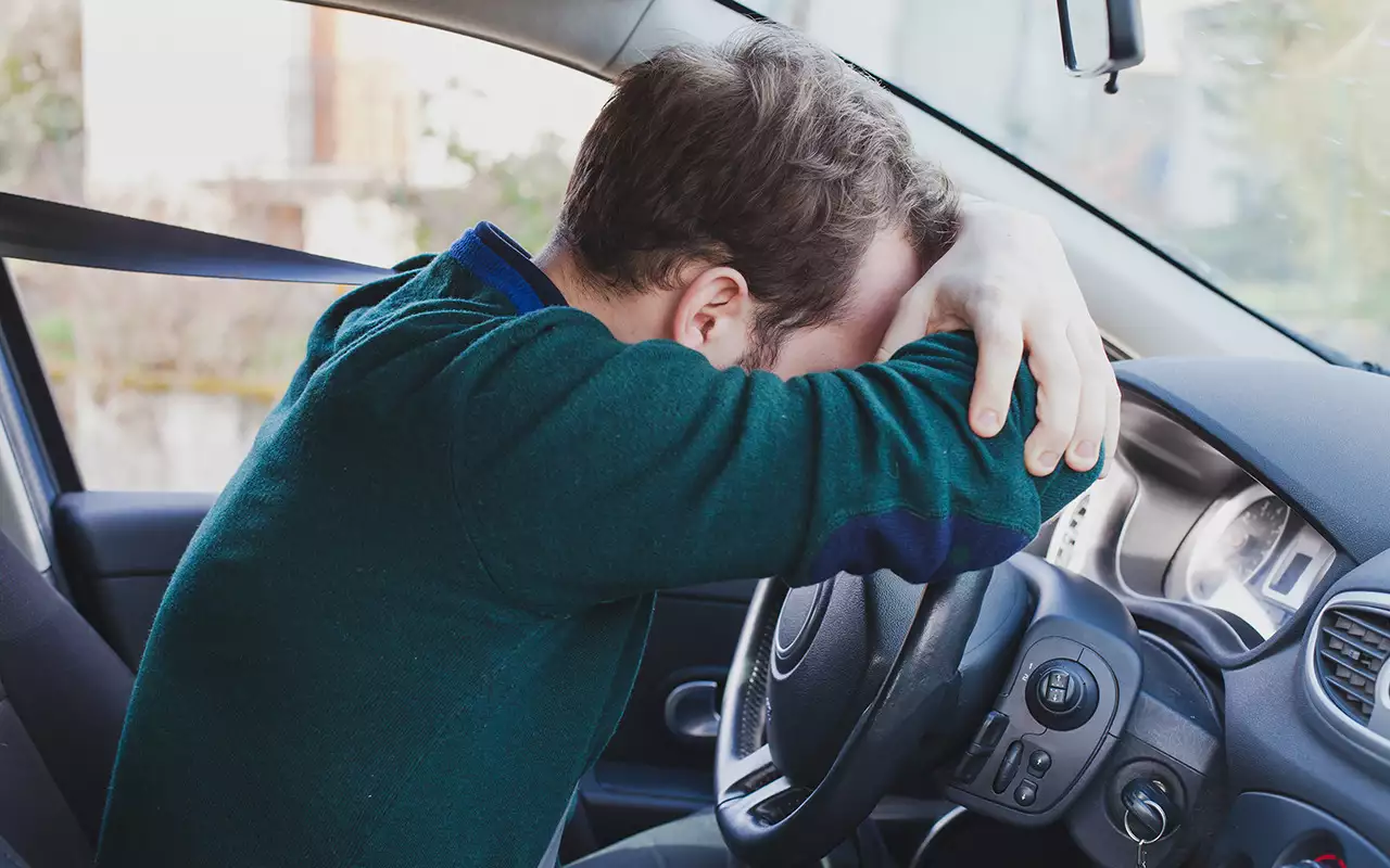 Тест на самосохранение: сколько часов можно быть за рулем без вреда?