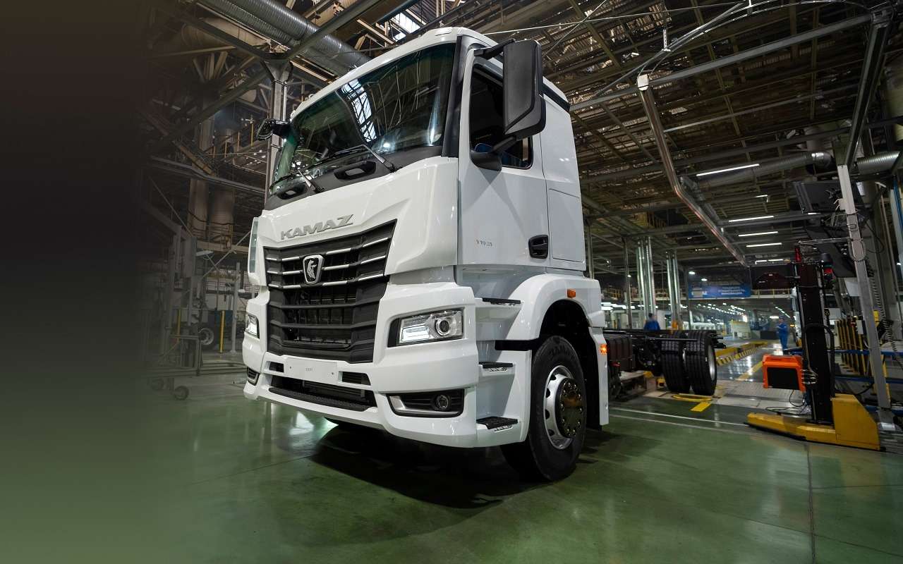 КАМАЗ-53251