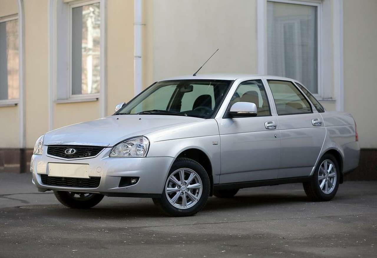 Lada Priora по цене ниже рыночной – на аукционе Cars&Luck