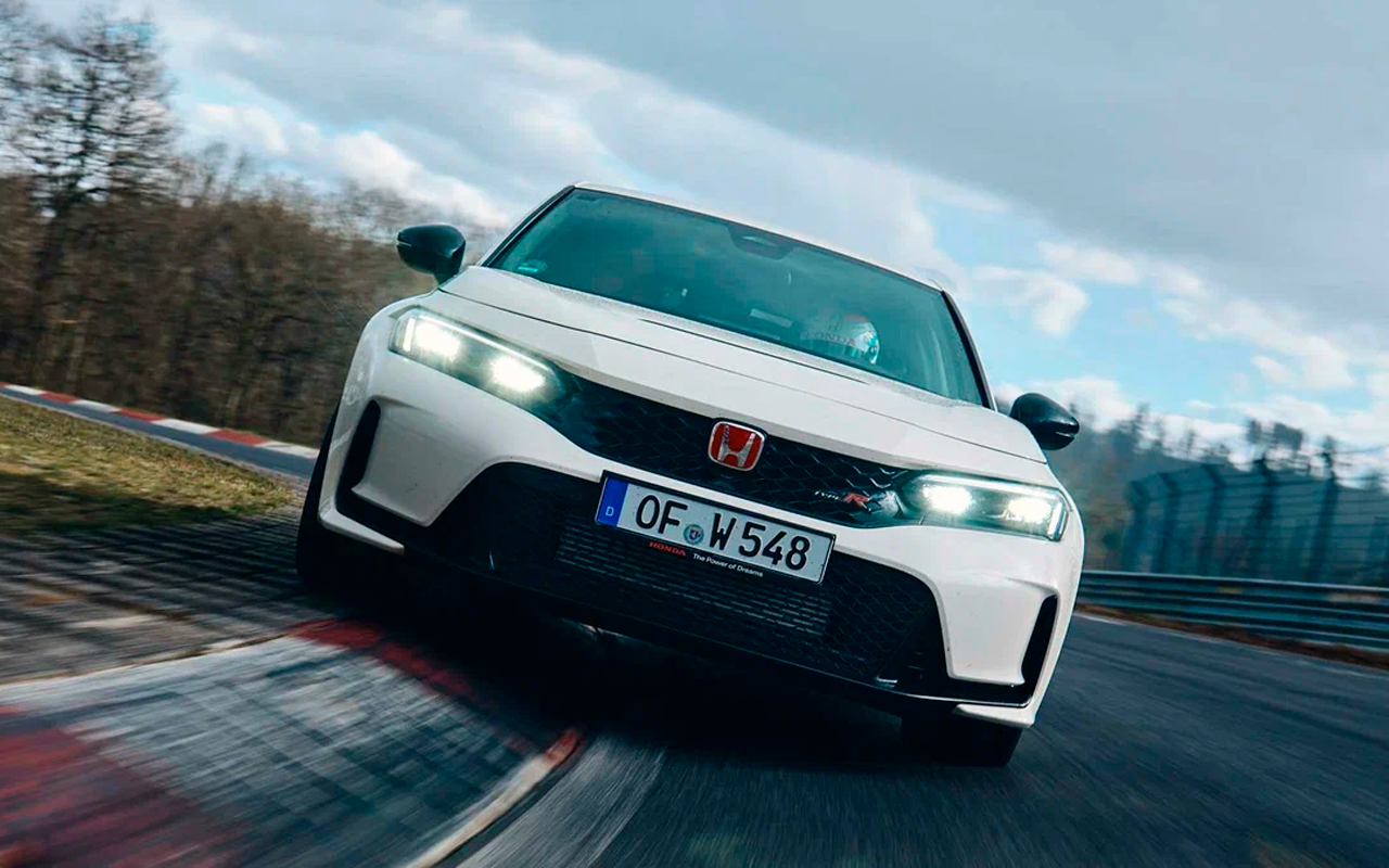 Серийный Honda Civic поставил рекорд Нюрбургринга