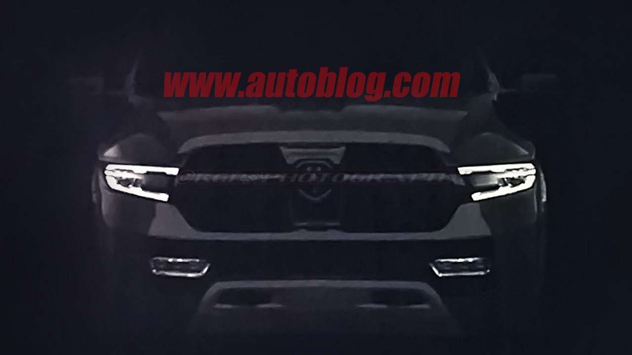 Король красоты среди громил: первые изображения нового пикапа Ram