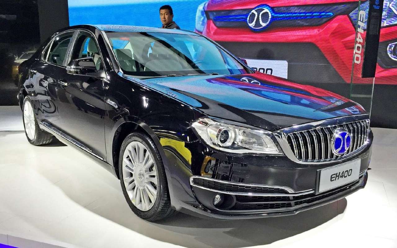 Партия сказала «надо»: BAIC выпустил электрический флагманский седан EH300