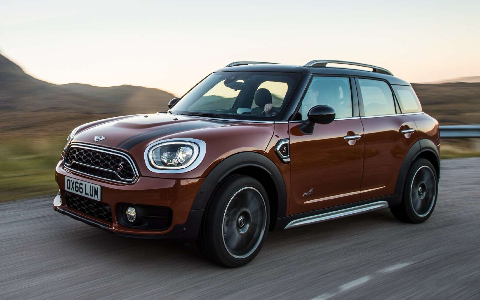 Автомобиль Mini Countryman: обзор, новости, машина Мини Кантримен —  комплектации, разные поколения, характеристики Mini Countryman — сайт За  рулем www.zr.ru