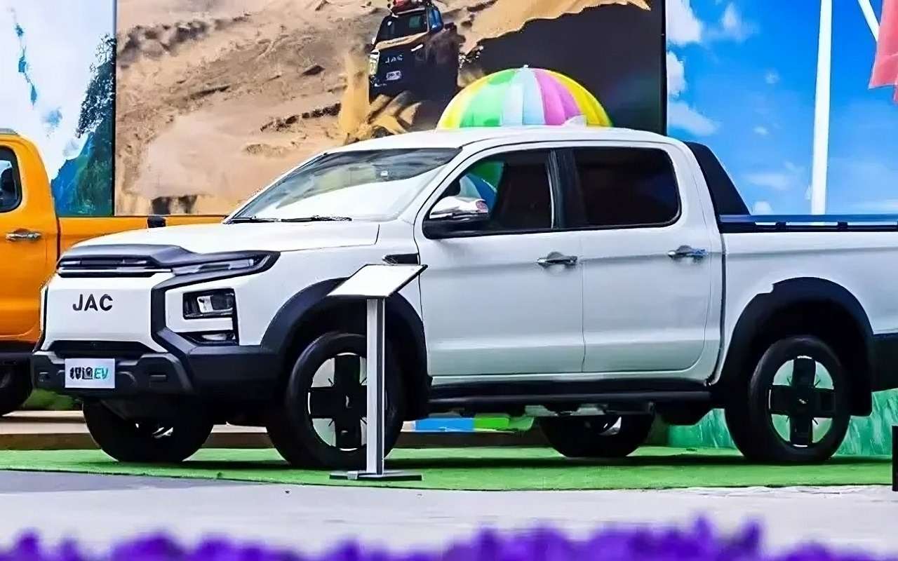 Пикап Hunter EV дебютирует на Пекинском автосалоне