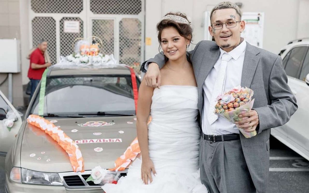 Рэпер Моргенштерн приехал за невестой на старой Daewoo Nexia