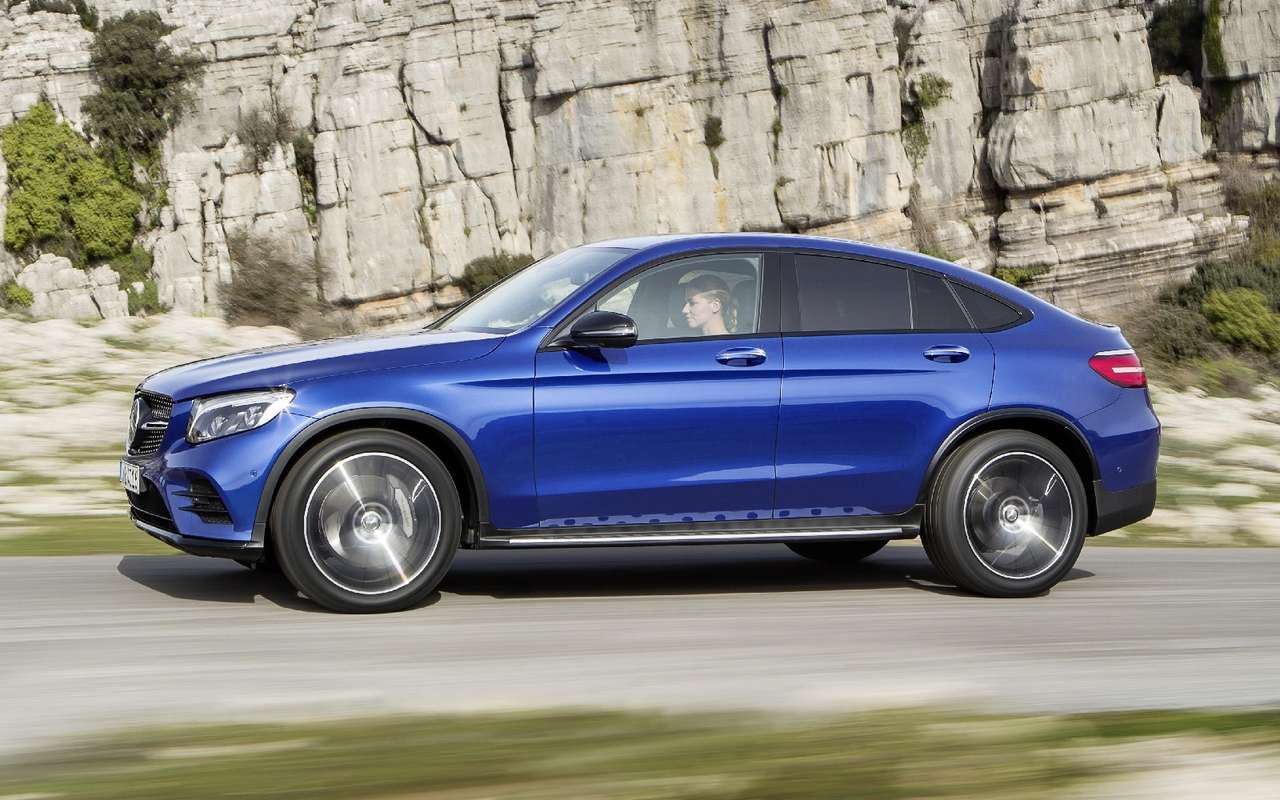 Объявлены рублевые цены на Mercedes-Benz GLC Coupe и кабриолет C-класса