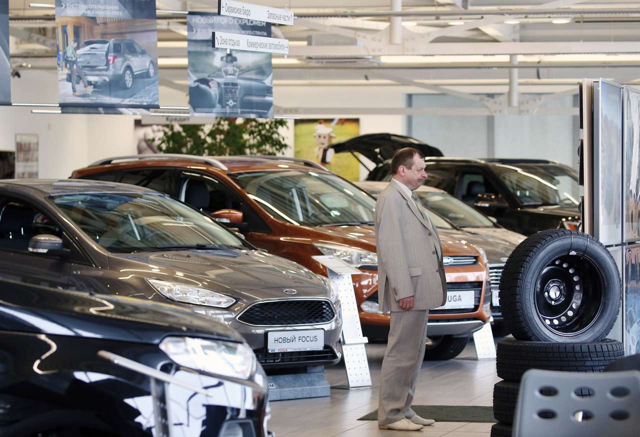 В 2017 году в России закроются еще 150 дилерских центров