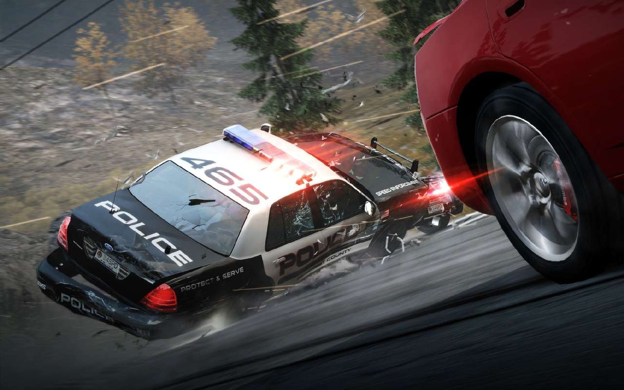 Новые жертвы покемономании: геймер пошел на таран полицейской машины!