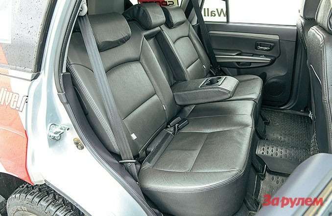 Заднее сидение на ховер. Сиденья на ховер н5. Заднее сидение на ховер. Great wall hover h3 задний ряд сидений. Кронштейн спинки заднего сиденья ховер н3.