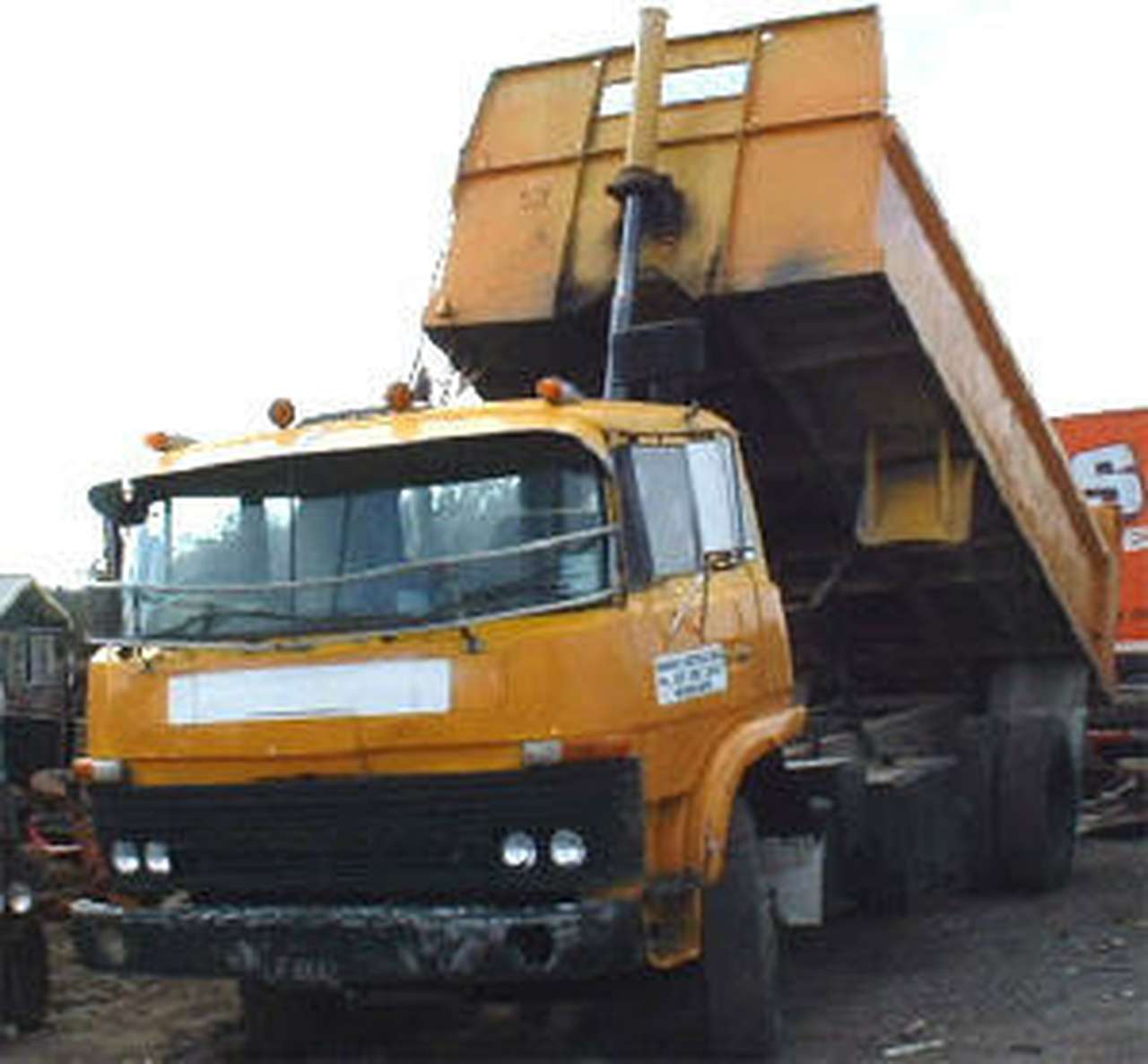 Mitsubishi отзывает 9.800 грузовиков и автобусов