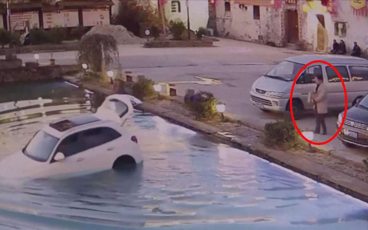 Этот водитель оставил двигатель и собаку наедине... Больше он так не сделает!