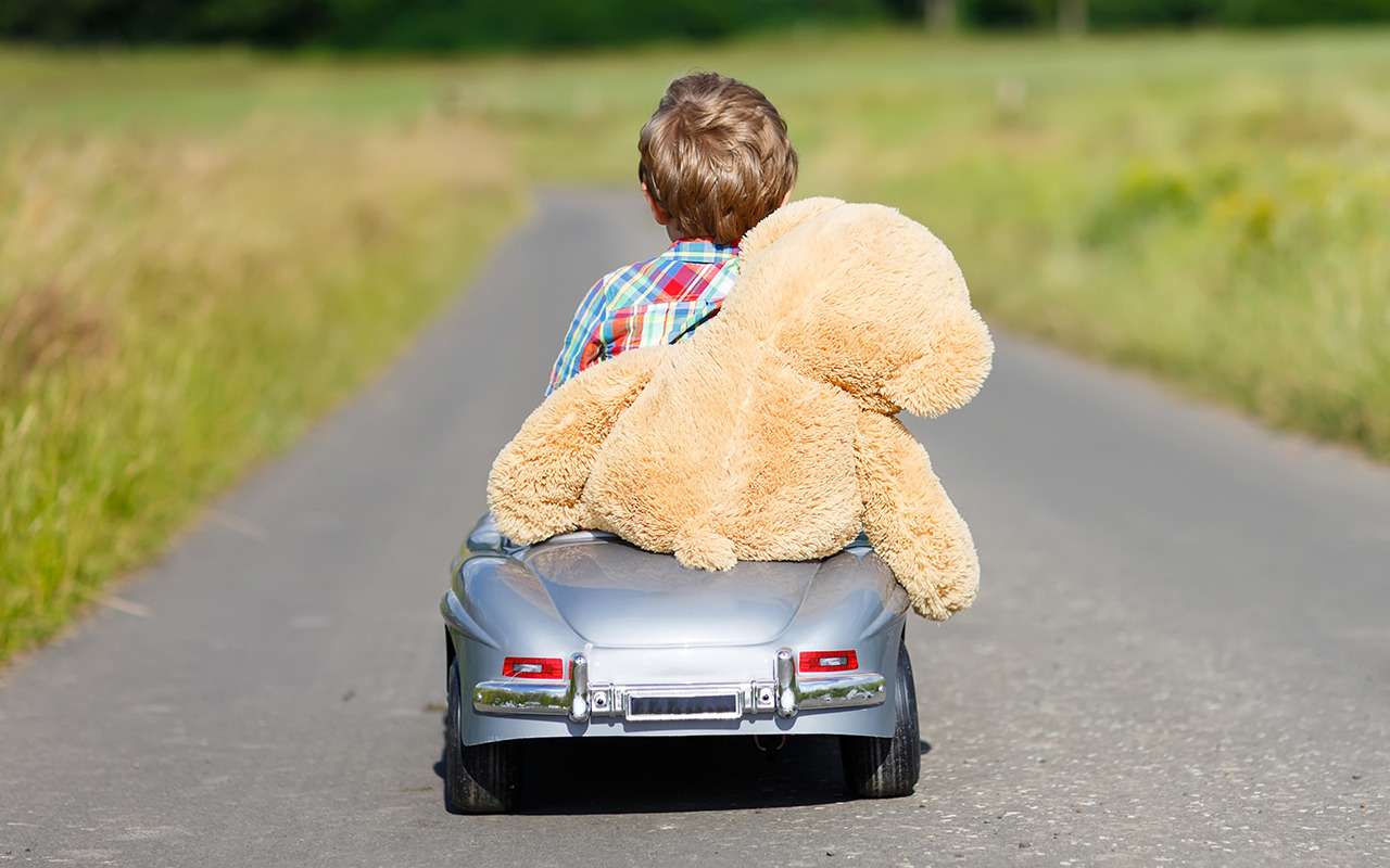 Названа дата, когда РФ покинут все иностранные бренды (из тех, кто собирается)