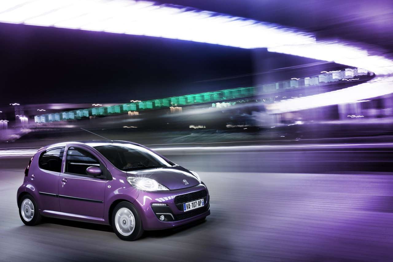 Обновленный Peugeot 107 появится в России в марте