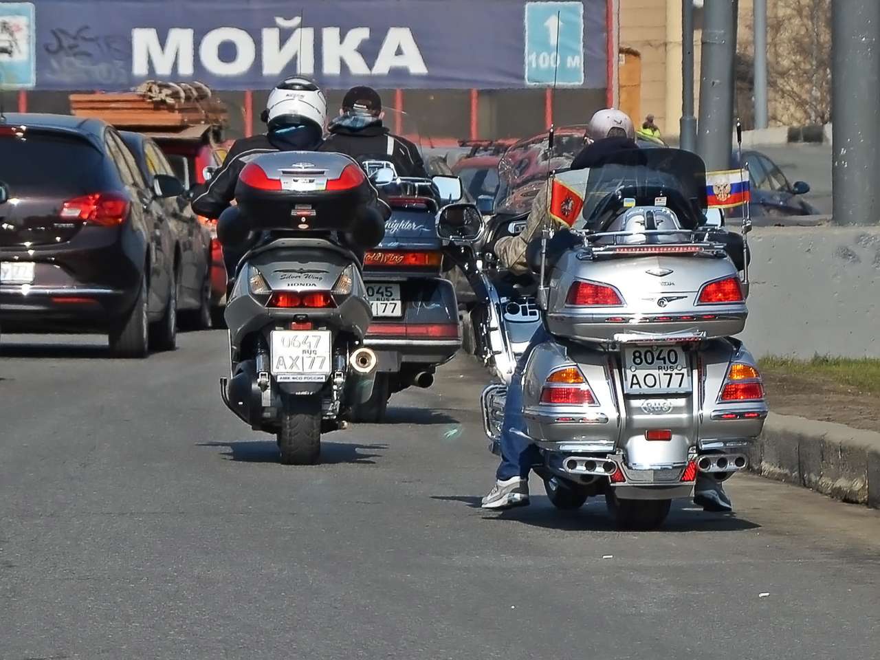 Автомобилистов научат замечать мотоциклистов