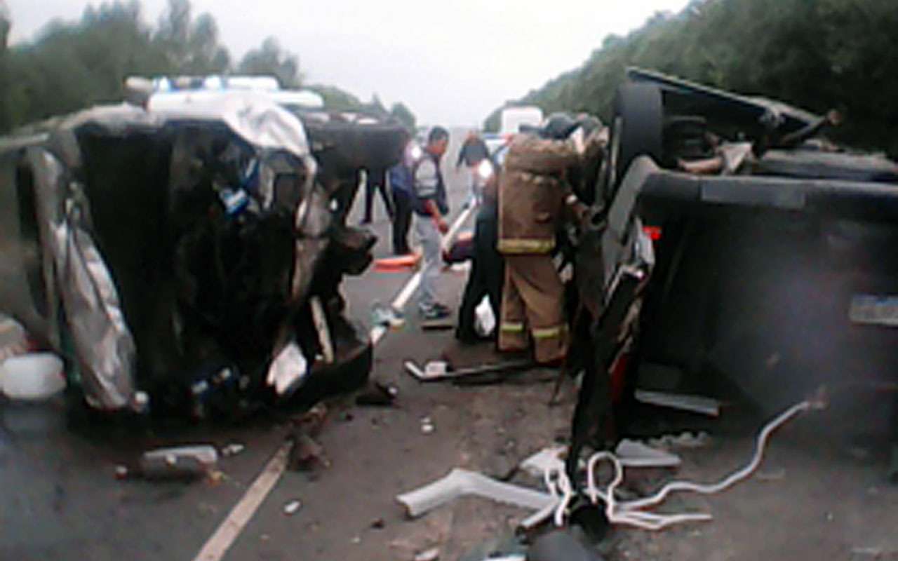 Страшное столкновение микроавтобуса и Land Cruiser: 7 погибших