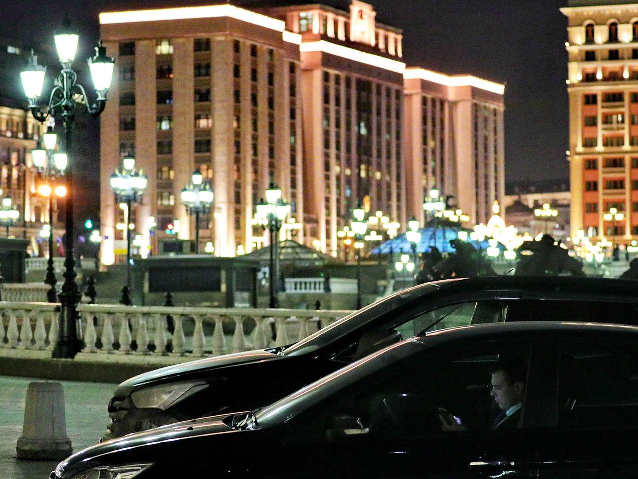 Ждите платные парковки во дворах - Госдума снова жжет!