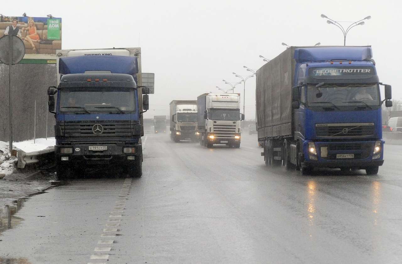 Одобрены штрафы за шум при разгрузке транспорта ночью