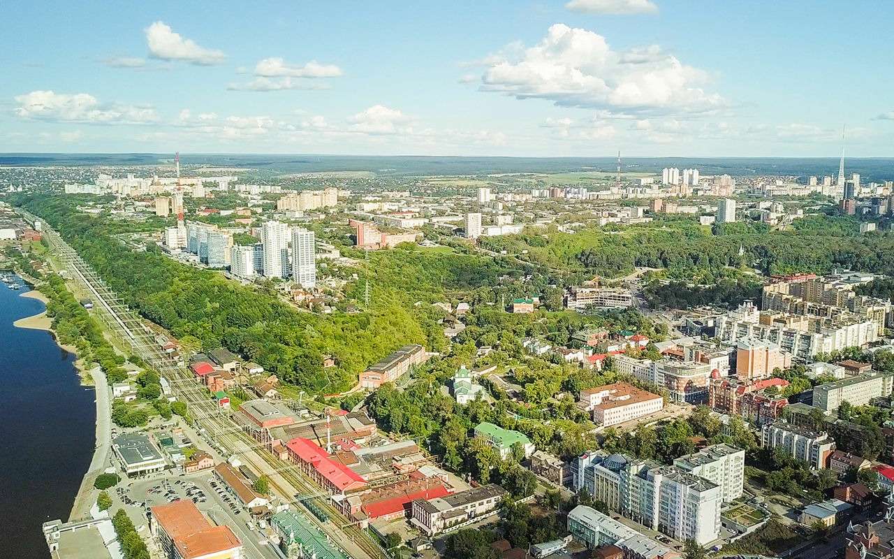 Пермь из окна кроссовера FAW Besturn X40