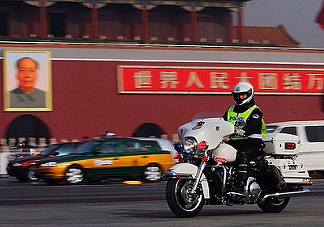 Автомобильные номера в Пекине разыграют в лотерею