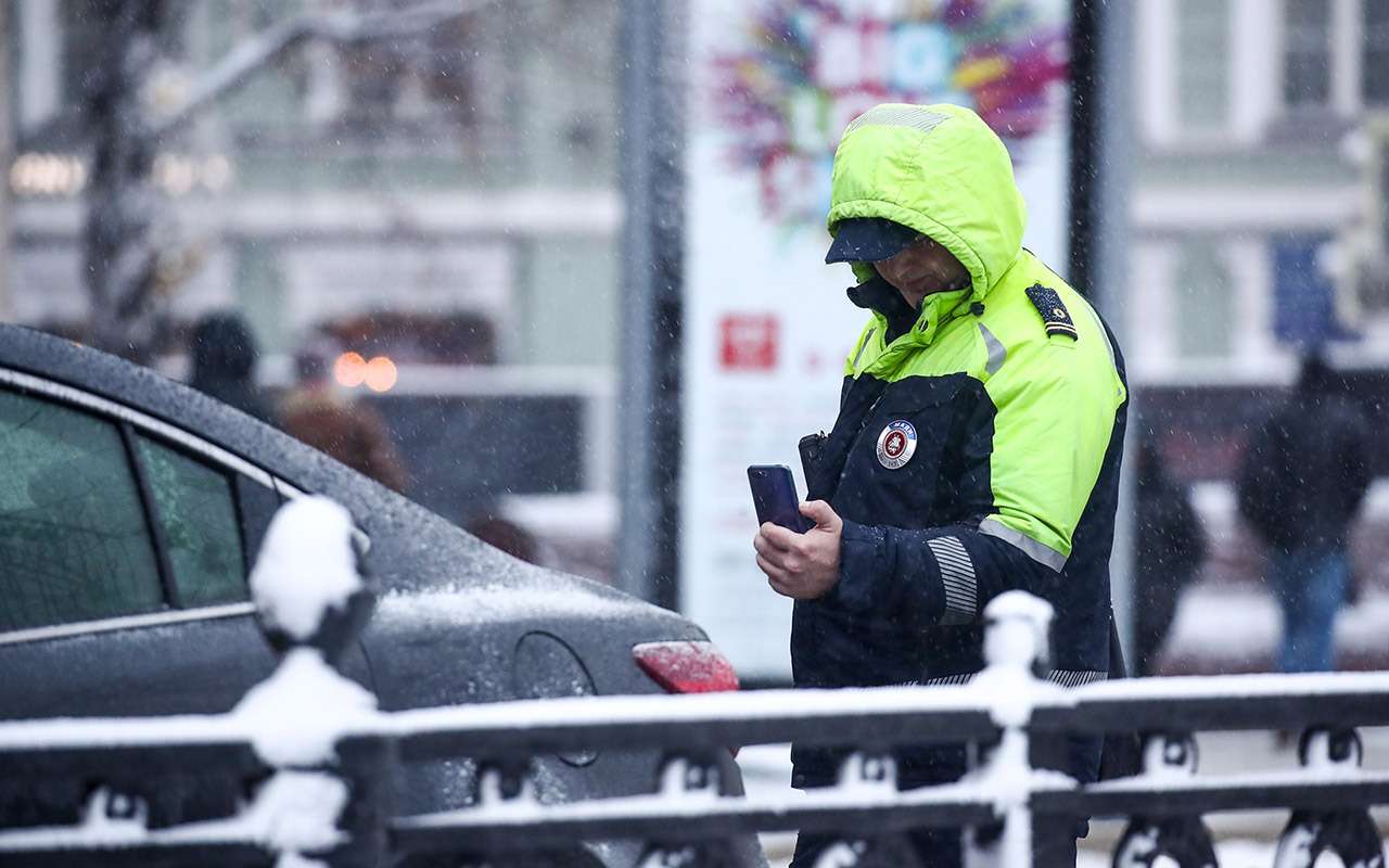 «Пешие инспекторы» вышли на улицы для борьбы с хитрыми водителями