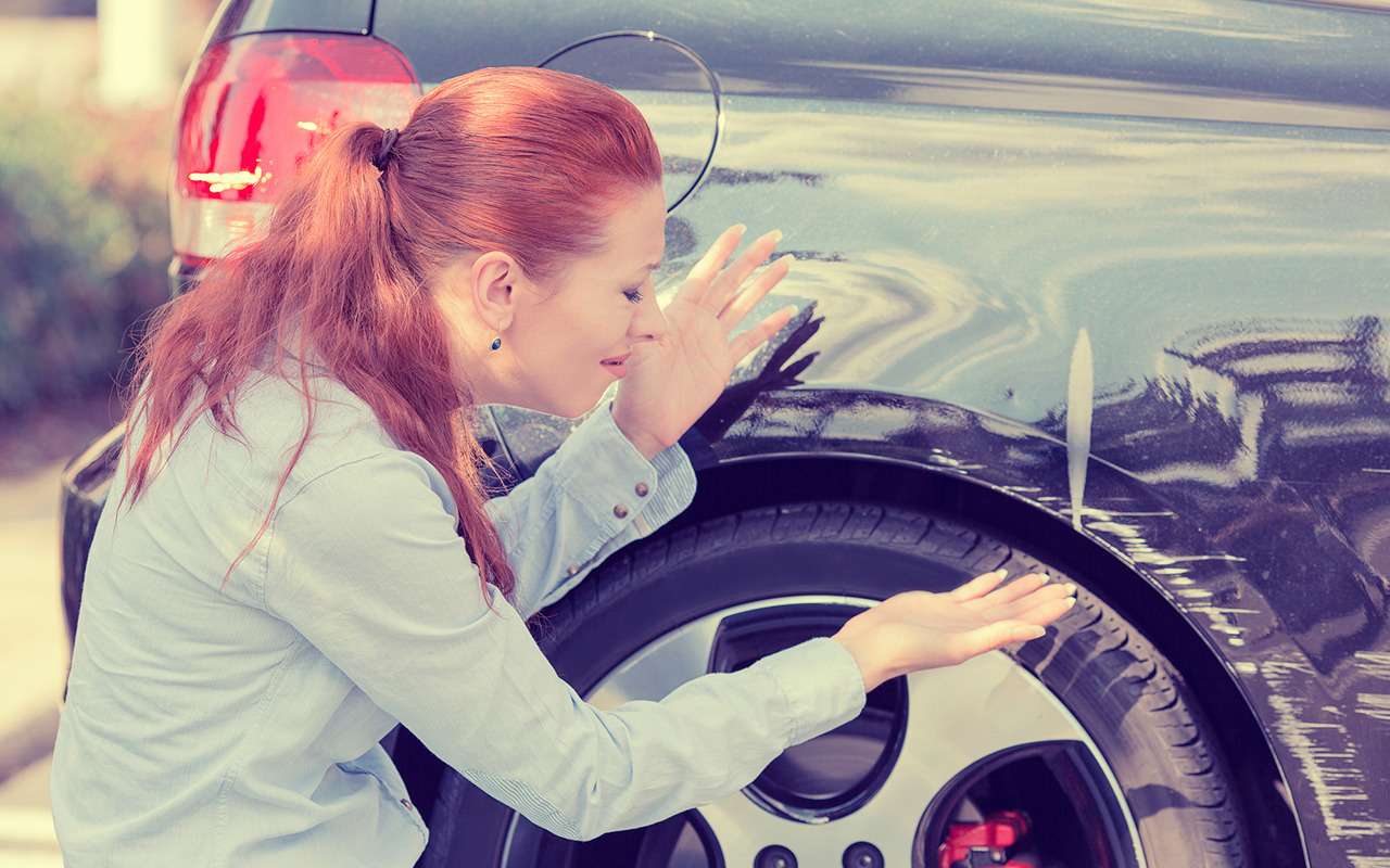 Кто-то зацепил вашу машину во дворе и скрылся? Как добыть запись с камеры