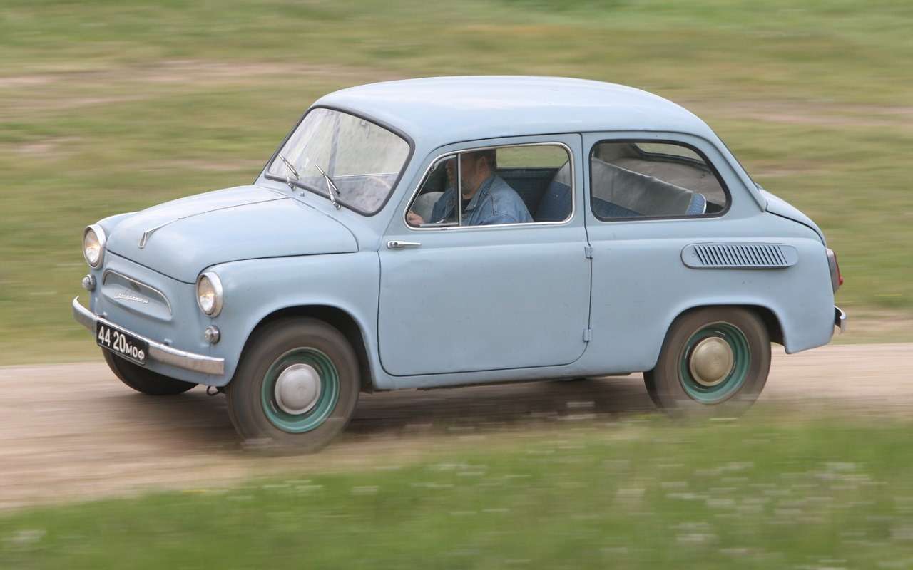 Вопрос на засыпку: где находился лючок бензобака у ЗАЗ-965?