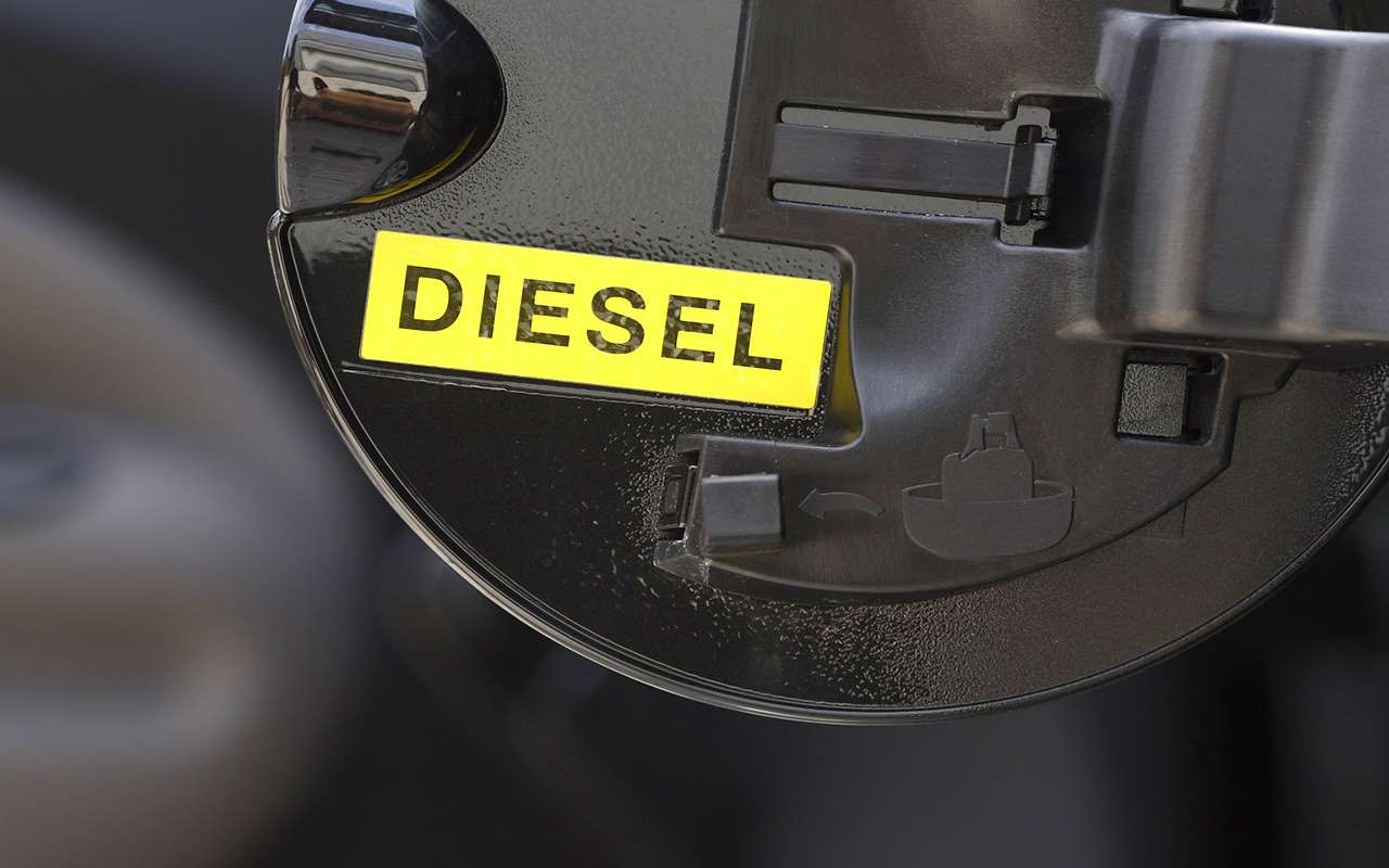 Нефтяники согласились снизить цены на дизтопливо до уровня октября 2018-го. Посевная на носу!