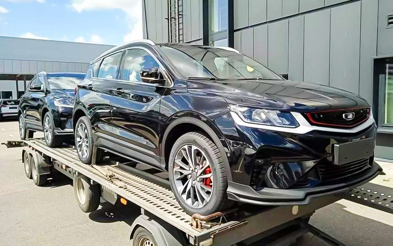 Новый кроссовер Geely выходит на российский рынок на замену Coolray